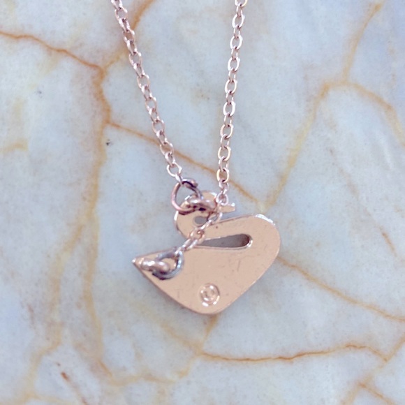 Beautiful  Gold Iconic Silver Swan Pendant - Picture 5 of 10